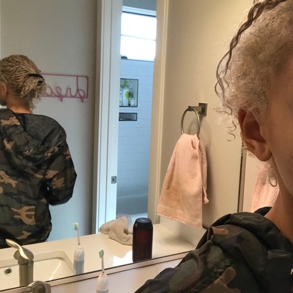 Forever 21 windbreaker - Picture 4 of 4